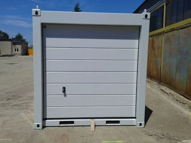 Container-de-stockage-10-pieds-porte-sectionnelle_1 Container de stockage 10 pieds avec porte sectionnelle – Image 1
